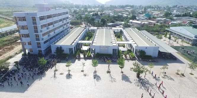 Đại học Duy Tân được biết đến là trường đại học tư thục đầu tiên và lớn nhất miền Trung - Tây Nguyên.
